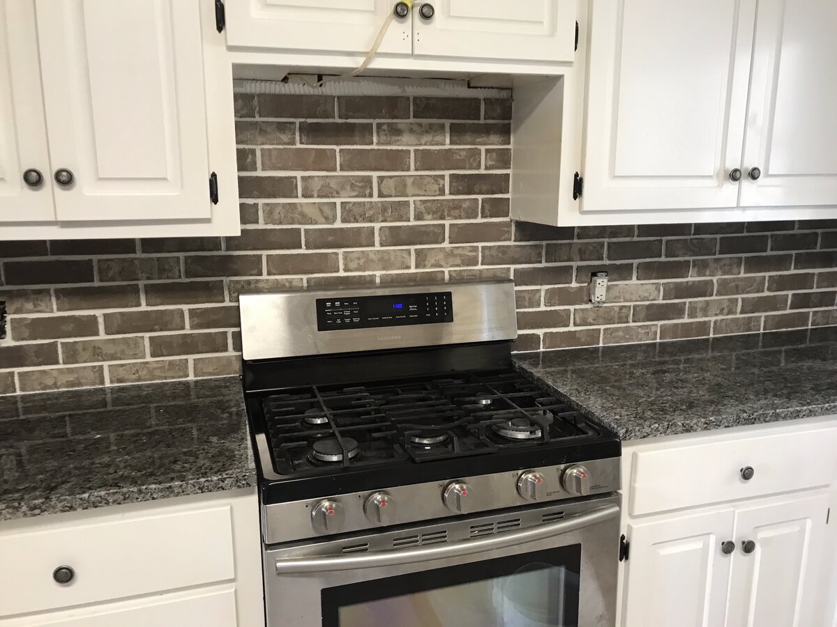 Kitchen backsplash by Peter's Tile